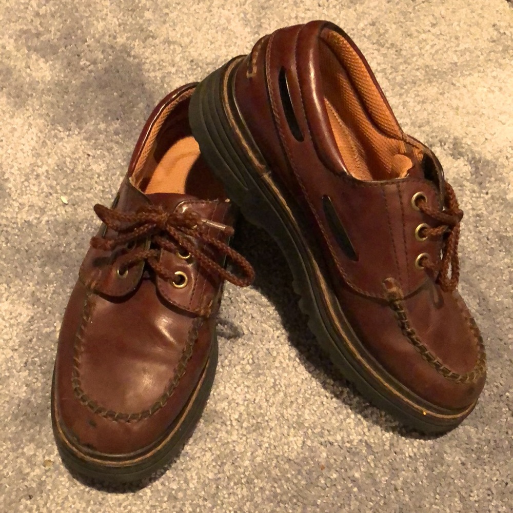 Rugged Outback Size 3.5 Brown Loafers